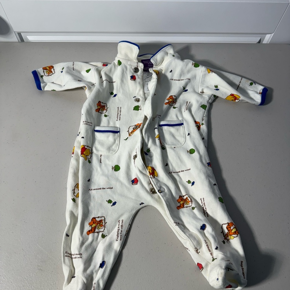 Vintage Disney Winnie The Pooh & Tigger Kids‎ Footie Onesie